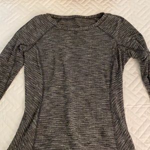Long sleeve lululemon top.